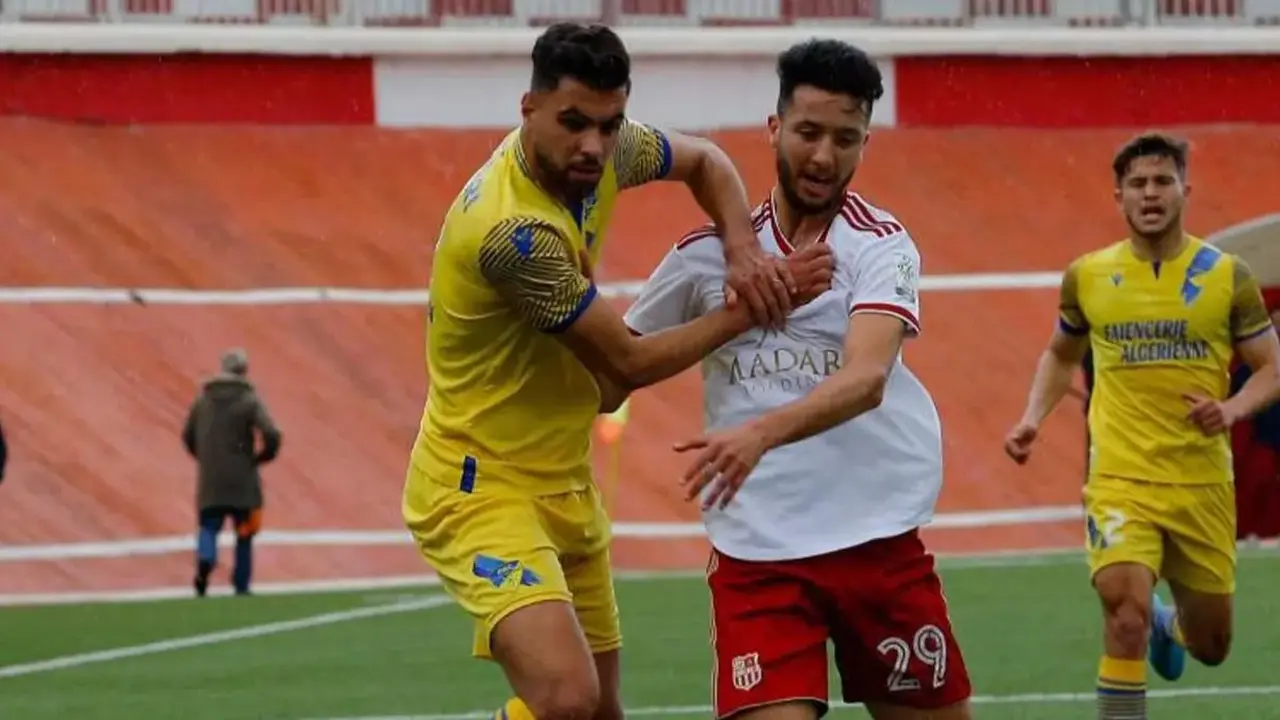 القنوات الناقلة لمواجهة بارادو وشباب بلوزداد في الدوري الجزائري وموعد اللقاء المرتقب